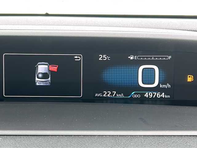 トヨタ プリウス A ツーリングセレクション 福岡県 2016(平28)年 5万km グレーメタリック トヨタセーフティセンス/純正ナビ/（BLUETOOTH/フルセグ/CD/DVD/AM/FM）/バックカメラ/HUD/レーダークルーズコントロール/LEDヘッドライト/オートライト/オートマチックハイビーム/レザーシート/DN席シートヒーター/純正17インチAW/BSM/クリアランスソナー/横滑り防止装置/盗難防止装置/レーンキープアシスト/衝突軽減システム/ふらつき検知/スマートキー/ETC/保証書/取扱説明書