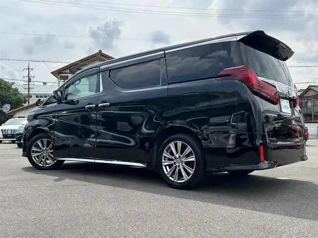 トヨタ アルファード S タイプゴールドⅡ 愛知県 2021(令3)年 7.4万km ブラック ツインムーンルーフ/デジタルインナーミラー /純正ディスプレイオーディオ/BT/AC100V/バックカメラ/ビルトインETC/純正18インチAW/両側パワースライドドア /パワーバックドア/トヨタセーフティセンス/ブラインドスポットモニター/レーダークルーズコントロール/ハーフレザーシート/純正ドアバイザー/三眼LEDヘッドライト/シーケンシャルウィンカー/スペアタイヤ