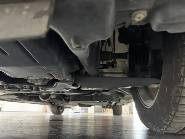 トヨタ ヴォクシー ZS 煌Ⅲ 三重県 2020(令2)年 5.2万km ホワイトパールクリスタルシャイン ガソリン/FF/MTモード付インパネCVT/純正 9インチナビ NSZT-Y68T/（AM/FM/CD/DVD/TV/SD/SDREC/Bluetooth/USB/HDMI）/バックガイドモニター/両側パワースライドドア/ドライブレコーダー 前方/ビルトイン ETC/Toyota Safety Sense/・プリクラッシュセーフティ［PCS］/・レーンディパーチャーアラート［LDA］/・オートハイビーム［AHB］/・クリアランスソナー/・パーキングサポートブレーキ（静止物）/・横滑り防止装置［TRC］/など/装備/・ハーフレザーシート/・クルーズコントロール/・左右独立温度調整＆後席独立調整オートエアコン/・オートライト/・LED ヘッドランプ＆フロントフォグランプ/・ステアリングスイッチ/・プッシュスタート/・充電用USBジャックx2/・純正16inAW/・保/取/・スマートキーx2/・D点検記録簿あり（R3/11、R5/1、R5/11、R6/11）/など