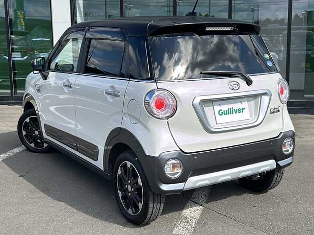 ダイハツ キャスト アクティバ G SAⅡ 道東・釧路十勝 2016(平28)年 2.2万km パールホワイトⅢ ・４WD/・純正8インチSDメモリナビ/（CD・DVD・SD・BT・フルセグ・ラジオ）/・バックカメラ/・テレビキャンセラー/・純正エンジンスターター/・社外前後ドライブレコーダー/・ダウンヒルアシスト/・アイドリングストップ/・横滑り防止装置/・スマートキー/・プッシュスタート/・ドアバイザー/・オートライト/・LＥＤヘッドライト/・純正フロアマット/・ステアリングスイッチ/・社外AＷ付冬タイヤ積込/（2021年製造 ＶＲＸ３ 5mm)