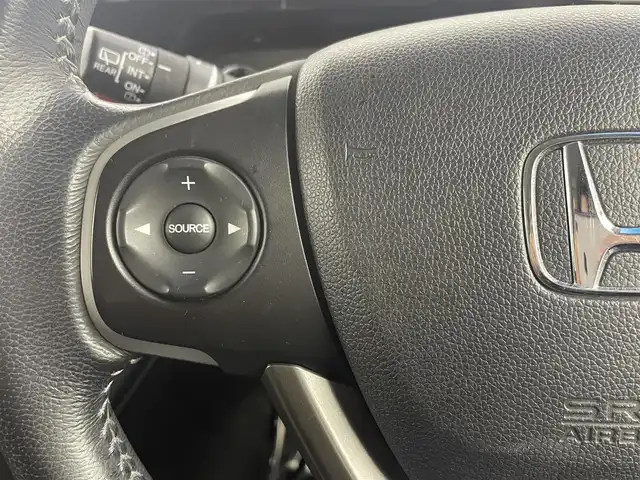 ホンダ ステップワゴン スパーダ アドバンスパッケージ β 埼玉県 2016(平28)年 7.5万km プレミアムスパークルブラックパール 純正８型ナビ　Ｂｌｕｅｔｏｏｔｈ　バックカメラ　純正９インチフリップダウンモニター　両側パワースライドドア　レーダークルーズコントロール　スペアキー　コーナーセンサー　衝突軽減　アイドリングストップ