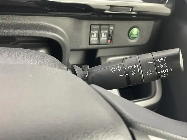 ホンダ ステップワゴン スパーダ アドバンスパッケージ β 埼玉県 2016(平28)年 7.5万km プレミアムスパークルブラックパール 純正８型ナビ　Ｂｌｕｅｔｏｏｔｈ　バックカメラ　純正９インチフリップダウンモニター　両側パワースライドドア　レーダークルーズコントロール　スペアキー　コーナーセンサー　衝突軽減　アイドリングストップ