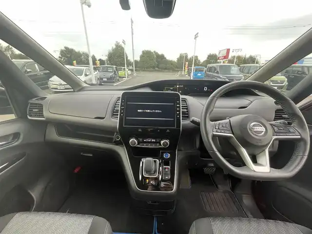 日産 セレナ e－パワー ハイウェイスター V 栃木県 2020(令2)年 6.3万km マルーンレッド 2トーン 360度セーフティーアシスト/純正フリップダウンモニター/プロパイロット/純正10インチＳＤナビ/・フルセグ/・CD/DV/Blueray/・FM/AM/SD/アラウンドビューモニター/インテリジェントスマートルームミラー/ビルトインETC/ドライブレコーダー/両側パワースライド/電子パーキングブレーキ/オートホールド/革巻きステアリング/ステアリングスイッチ/スマートキー/プッシュスタート/LEDヘッドライト/フォグランプ/オートライト/純正16AW/純正フロアマット/ドアバイザー/横滑り防止システム
