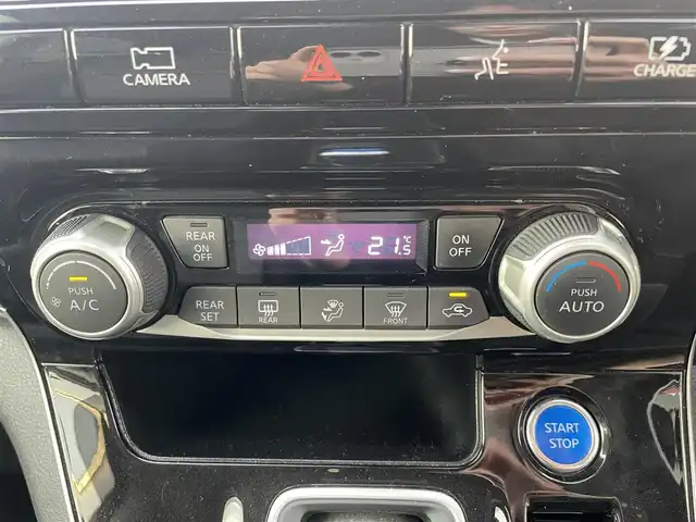 日産 セレナ e－パワー ハイウェイスター V 栃木県 2020(令2)年 6.3万km マルーンレッド 2トーン 360度セーフティーアシスト/純正フリップダウンモニター/プロパイロット/純正10インチＳＤナビ/・フルセグ/・CD/DV/Blueray/・FM/AM/SD/アラウンドビューモニター/インテリジェントスマートルームミラー/ビルトインETC/ドライブレコーダー/両側パワースライド/電子パーキングブレーキ/オートホールド/革巻きステアリング/ステアリングスイッチ/スマートキー/プッシュスタート/LEDヘッドライト/フォグランプ/オートライト/純正16AW/純正フロアマット/ドアバイザー/横滑り防止システム