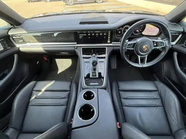 ポルシェ パナメーラ 4S 静岡県 2017(平29)年 1.9万km 黒 レザーシート/電動リアゲート/BSM/BOSEサウンド/純正ナビ/(CD/DVD/BT/CarPlay/フルセグ)/バックカメラ/ACC/LKA/パーキングアシスト/メモリー付パワーシート/全席シートヒーター/キーレスキー/ETC/純正フロアマット/純正20インチアルミホイール/保証書/取説/スペアキー