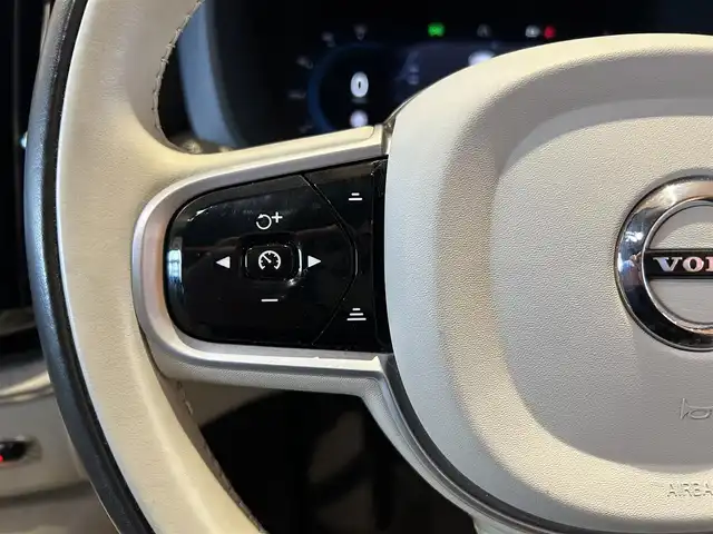 ボルボ ボルボ ＸＣ６０ B5 AWD インスクリプション 道央・札幌 2021(令3)年 3.9万km オニキスブラックP メタリックペイント/ラグジュアリーパッケージ/　・電動パノラマガラスサンルーフ/　・Bowers&Wilkinsプレミアムサウンド/Googleナビ/USB/Bluetooth/360°カメラ/ACC/BLIS/CTA/パイロットアシスト/LKA/CitySafety/フルアクティブハイビーム/ワイヤレスチャージング/LEDヘッドライト/ヘッドアップディスプレイ/ナッパレザーシート/シートヒーター/シートベンチレーション/ステアリングヒーター/パワーテールゲート/Googleナビは2025年12月以降は有償(無料期間4年)