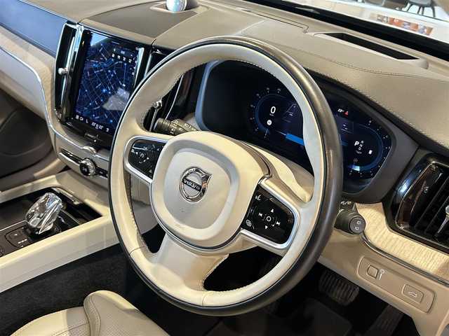 ボルボ ボルボ ＸＣ６０ B5 AWD インスクリプション 道央・札幌 2021(令3)年 3.9万km オニキスブラックP メタリックペイント/ラグジュアリーパッケージ/　・電動パノラマガラスサンルーフ/　・Bowers&Wilkinsプレミアムサウンド/Googleナビ/USB/Bluetooth/360°カメラ/ACC/BLIS/CTA/パイロットアシスト/LKA/CitySafety/フルアクティブハイビーム/ワイヤレスチャージング/LEDヘッドライト/ヘッドアップディスプレイ/ナッパレザーシート/シートヒーター/シートベンチレーション/ステアリングヒーター/パワーテールゲート/Googleナビは2025年12月以降は有償(無料期間4年)