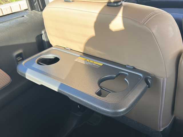 日産 デイズ ルークス HWS X Vセレクション 静岡県 2017(平29)年 7.6万km アメジストブラックP/ピンクゴールドM 純正ナビ/・iPod/・SD/・FM/AM/・フルセグTV/・USB/・Bluetooth/・CD/DVD/・MUSIC STOCKER/主要装備/・両側パワースライドドア/・オートエアコン/・エマージェンシーブレーキ/・アイドリングストップ/・横滑り防止装置/・オートハイビーム/・アラウンドビューモニター/・後席サーキュレーター/・１５インチ純正アルミ/・ＬＥＤヘッドライト/・フォグランプ