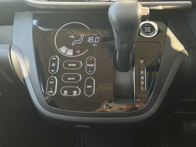 日産 デイズ ルークス HWS X Vセレクション 静岡県 2017(平29)年 7.6万km アメジストブラックP/ピンクゴールドM 純正ナビ/・iPod/・SD/・FM/AM/・フルセグTV/・USB/・Bluetooth/・CD/DVD/・MUSIC STOCKER/主要装備/・両側パワースライドドア/・オートエアコン/・エマージェンシーブレーキ/・アイドリングストップ/・横滑り防止装置/・オートハイビーム/・アラウンドビューモニター/・後席サーキュレーター/・１５インチ純正アルミ/・ＬＥＤヘッドライト/・フォグランプ