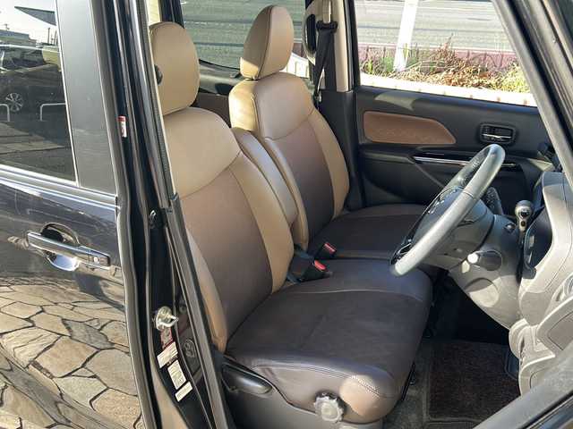 日産 デイズ ルークス HWS X Vセレクション 静岡県 2017(平29)年 7.6万km アメジストブラックP/ピンクゴールドM 純正ナビ/・iPod/・SD/・FM/AM/・フルセグTV/・USB/・Bluetooth/・CD/DVD/・MUSIC STOCKER/主要装備/・両側パワースライドドア/・オートエアコン/・エマージェンシーブレーキ/・アイドリングストップ/・横滑り防止装置/・オートハイビーム/・アラウンドビューモニター/・後席サーキュレーター/・１５インチ純正アルミ/・ＬＥＤヘッドライト/・フォグランプ