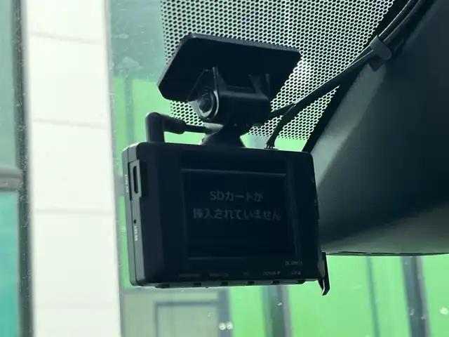 トヨタ ヴォクシー ZS 煌Ⅲ 奈良県 2020(令2)年 5.5万km ブラック 純正9インチナビ（NSZT-Y68T）/（フルセグ/BT/CD/DVD)/クルーズコントロール/バックカメラ/前後コーナーセンサー/プリクラッシュセーフティ/レーンキープアシスト/両側パワースライドドア/ハーフレザーシート/後席サンシェード/ETC2.0/前後ドライブレコーダー（DC-DR652）/純正16インチAW/取り扱い説明書/スペアキーX1