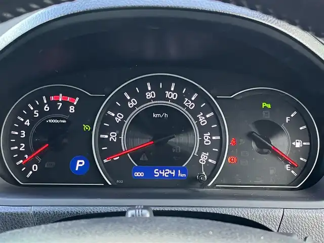 トヨタ ヴォクシー ZS 煌Ⅲ 奈良県 2020(令2)年 5.5万km ブラック 純正9インチナビ（NSZT-Y68T）/（フルセグ/BT/CD/DVD)/クルーズコントロール/バックカメラ/前後コーナーセンサー/プリクラッシュセーフティ/レーンキープアシスト/両側パワースライドドア/ハーフレザーシート/後席サンシェード/ETC2.0/前後ドライブレコーダー（DC-DR652）/純正16インチAW/取り扱い説明書/スペアキーX1