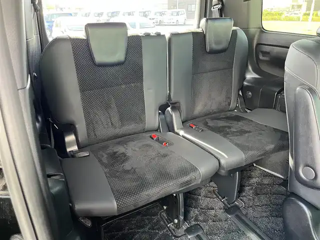 トヨタ ヴォクシー ZS 煌Ⅲ 奈良県 2020(令2)年 5.5万km ブラック 純正9インチナビ（NSZT-Y68T）/（フルセグ/BT/CD/DVD)/クルーズコントロール/バックカメラ/前後コーナーセンサー/プリクラッシュセーフティ/レーンキープアシスト/両側パワースライドドア/ハーフレザーシート/後席サンシェード/ETC2.0/前後ドライブレコーダー（DC-DR652）/純正16インチAW/取り扱い説明書/スペアキーX1