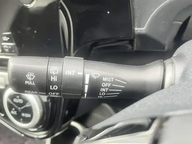 トヨタ アクア S 島根県 2018(平30)年 5.7万km コバルトブルーメタリック 純正SDナビ　/フルセグTV　/Ｂｌｕｅｔｏｏｔｈ接続　/バックカメラ　/ビルトインＥＴＣ　/衝突被害軽減システム　/アイドリングストップ　/横滑り防止装置　/純正フロアマット　/保証書　/取扱説明書　/スペアキー1本