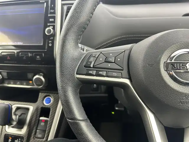 日産 セレナ e－パワー ハイウェイスター 千葉県 2018(平30)年 7.5万km ブリリアントシルバー 禁煙車/エマージェンシーブレーキ/・インテリジェントパーキングアシスト/・プロパイロット/・車線逸脱警報システム/両側パワースライドドア/純正9インチメモリナビ/・型番:MM518D-L/・CD/DVD/USB/Bluetooth/フルセグTV/・ビルトインETC/・アラウンドビューモニター/・インテリジェントルームミラー/フリップダウンモニター/革巻きステアリング/・ステアリングスイッチ/・ステアリングヒーター/電子パーキング/・ブレーキホールド/左右独立エアコン/純正フロアマット/純正15インチAW/オートライト/・LEDヘッドライト/・LEDフォグランプ