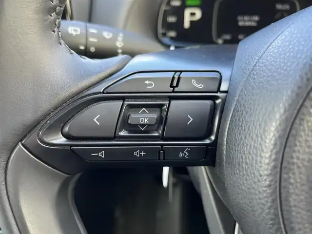 トヨタ アクア G 鳥取県 2021(令3)年 1.5万km プラチナホワイトパールマイカ 純正10.5インチDPオーディオ/フルセグ/BT/USB/ナビキット/バックカメラ・ビルトインETC/ドライブレコーダー/トヨタセーフティセンス/レーダークルーズコントロール/レーンキープアシスト/LEDヘットライト/オートライト/コーナーセンサー/プッシュエンジンスタート/フロアマット/ドアバイザー/取扱説明書/スペアキー