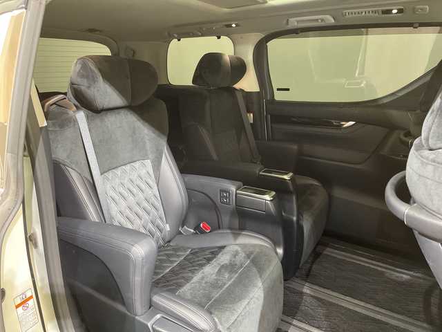 トヨタ アルファード S Cパッケージ 愛媛県 2017(平29)年 9万km ホワイトパールクリスタルシャイン ツインムーンルーフ/純正ナビ/フルセグTV/Bluetooth/バックカメラ/純正12.1型フリップダウンモニター/ETC/LEDヘッドライト/ハーフレザーシート/ウッドコンビハンドル/エグゼクティブパワーシート/レーダークルーズコントロール/パワーバックドア/ステアリングヒーター/ドライブレコーダー