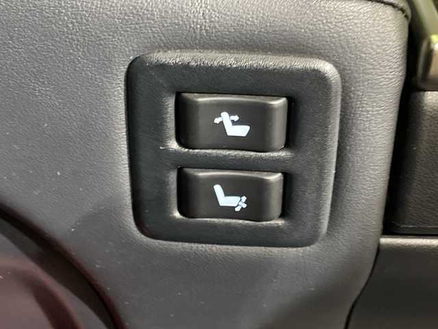 トヨタ アルファード S Cパッケージ 愛媛県 2017(平29)年 9万km ホワイトパールクリスタルシャイン ツインムーンルーフ/純正ナビ/フルセグTV/Bluetooth/バックカメラ/純正12.1型フリップダウンモニター/ETC/LEDヘッドライト/ハーフレザーシート/ウッドコンビハンドル/エグゼクティブパワーシート/レーダークルーズコントロール/パワーバックドア/ステアリングヒーター/ドライブレコーダー