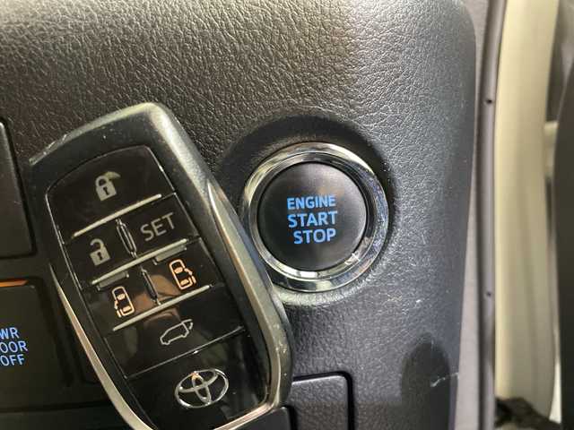 トヨタ アルファード S Cパッケージ 愛媛県 2017(平29)年 9万km ホワイトパールクリスタルシャイン ツインムーンルーフ/純正ナビ/フルセグTV/Bluetooth/バックカメラ/純正12.1型フリップダウンモニター/ETC/LEDヘッドライト/ハーフレザーシート/ウッドコンビハンドル/エグゼクティブパワーシート/レーダークルーズコントロール/パワーバックドア/ステアリングヒーター/ドライブレコーダー