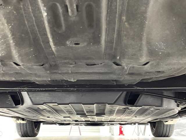 ホンダ フィット 13G L ホンダセンシング 福島県 2017(平29)年 10.5万km プレミアムホワイトパールⅡ /禁煙車//レーダークルーズコントロール//純正ナビ/フルセグＴＶ　/ＵＳＢ/BT//バックカメラ//ビルトインＥＴＣ//ドライブレコーダー//レーンアシスト//アルミ付きスタッドレス積込//ＬＥＤライト//ステアリングリモコン//レーンアシスト//オートハイビーム//フォグライト