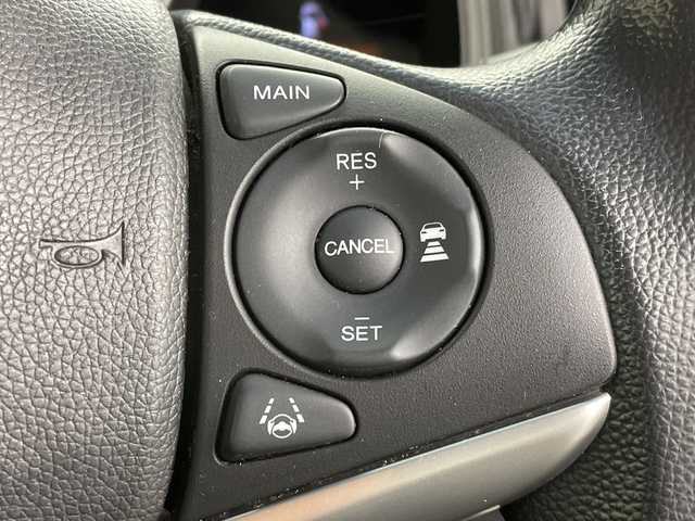 ホンダ フィット 13G L ホンダセンシング 福島県 2017(平29)年 10.5万km プレミアムホワイトパールⅡ /禁煙車//レーダークルーズコントロール//純正ナビ/フルセグＴＶ　/ＵＳＢ/BT//バックカメラ//ビルトインＥＴＣ//ドライブレコーダー//レーンアシスト//アルミ付きスタッドレス積込//ＬＥＤライト//ステアリングリモコン//レーンアシスト//オートハイビーム//フォグライト