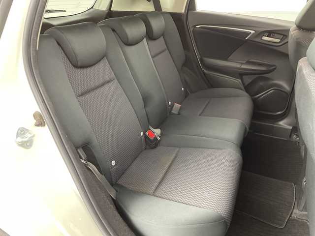 ホンダ フィット 13G L ホンダセンシング 福島県 2017(平29)年 10.5万km プレミアムホワイトパールⅡ /禁煙車//レーダークルーズコントロール//純正ナビ/フルセグＴＶ　/ＵＳＢ/BT//バックカメラ//ビルトインＥＴＣ//ドライブレコーダー//レーンアシスト//アルミ付きスタッドレス積込//ＬＥＤライト//ステアリングリモコン//レーンアシスト//オートハイビーム//フォグライト