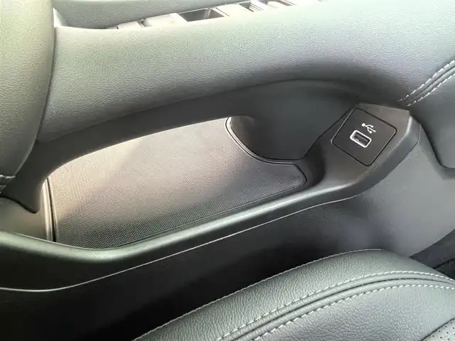 ホンダ ＺＲ－Ｖ Z 宮崎県 2023(令5)年 3万km スーパープラチナグレーメタリック メーカー純正ナビ/全方位カメラ/アダプティブクルーズコントロール/レーンキープアシスト/前後ドライブレコーダー/電動リアゲート/ETC2.0/パワーシート(D/N)/レザーシート/シートヒーター(D/N)/ブラインドスポットインフォメーション/衝突軽減ブレーキ/ステアリングヒーター/置くだけ充電/メモリーシート