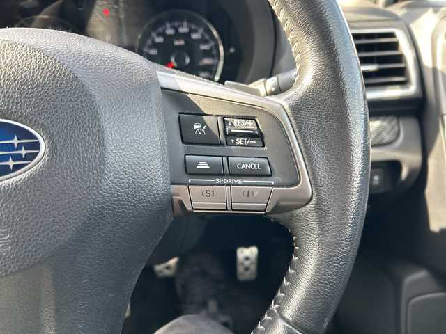 スバル フォレスター S－リミテッド 長野県 2015(平27)年 7.8万km ヴェネチアンレッドパール ・社外ナビ/(Bluetooth/ワンセグTV/DVD)/・バックカメラ/・クルーズコントロール/・純正ビルトインETC/・前後ドライブレコーダー/・純正フロアマット/・パワーシート(D+N席)/・ハーフレザーシート/・シートヒーター(D+N席)/・ルーフレール/・純正18インチアルミホイール/・取扱説明書/・保証書