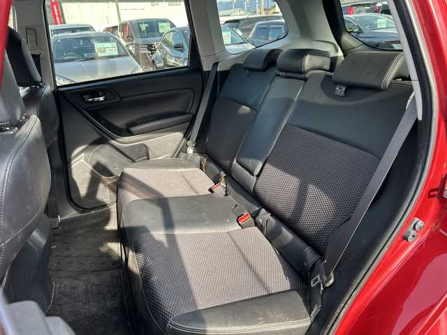 スバル フォレスター S－リミテッド 長野県 2015(平27)年 7.8万km ヴェネチアンレッドパール ・社外ナビ/(Bluetooth/ワンセグTV/DVD)/・バックカメラ/・クルーズコントロール/・純正ビルトインETC/・前後ドライブレコーダー/・純正フロアマット/・パワーシート(D+N席)/・ハーフレザーシート/・シートヒーター(D+N席)/・ルーフレール/・純正18インチアルミホイール/・取扱説明書/・保証書