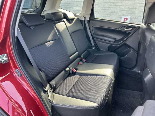 スバル フォレスター S－リミテッド 長野県 2015(平27)年 7.8万km ヴェネチアンレッドパール ・社外ナビ/(Bluetooth/ワンセグTV/DVD)/・バックカメラ/・クルーズコントロール/・純正ビルトインETC/・前後ドライブレコーダー/・純正フロアマット/・パワーシート(D+N席)/・ハーフレザーシート/・シートヒーター(D+N席)/・ルーフレール/・純正18インチアルミホイール/・取扱説明書/・保証書