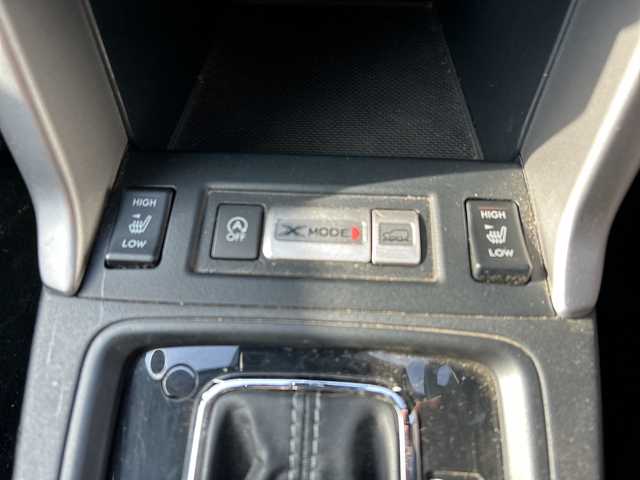 スバル フォレスター S－リミテッド 長野県 2015(平27)年 7.8万km ヴェネチアンレッドパール ・社外ナビ/(Bluetooth/ワンセグTV/DVD)/・バックカメラ/・クルーズコントロール/・純正ビルトインETC/・前後ドライブレコーダー/・純正フロアマット/・パワーシート(D+N席)/・ハーフレザーシート/・シートヒーター(D+N席)/・ルーフレール/・純正18インチアルミホイール/・取扱説明書/・保証書