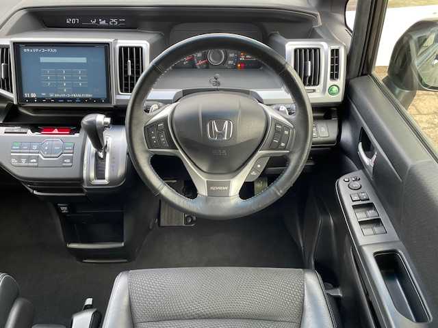 ホンダ ステップワゴン スパーダ Z クールスピリット 富山県 2014(平26)年 9.6万km プレミアムコスミックバイオレットパール フリップダウンモニター/純正ナビ/バックカメラ/ETC/クルーズコントロール/両側パワースライドドア/16インチアルミホイール/ハーフレザーシート/HIDヘッドライト/オートライト/ステアリングリモコン