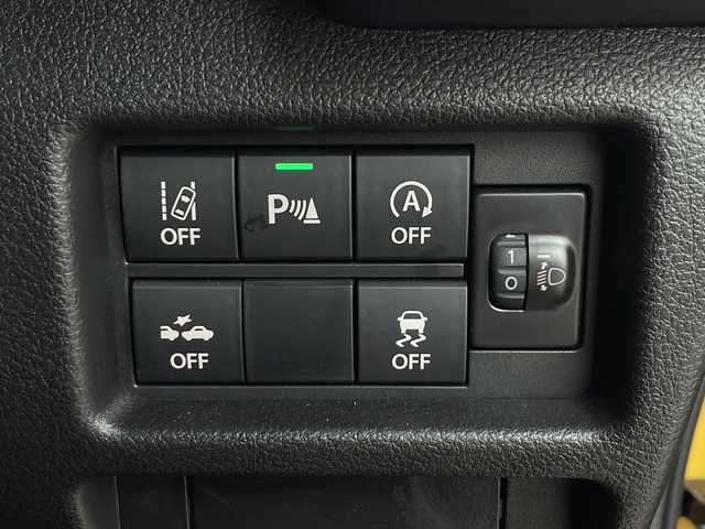 スズキ ハスラー HYBRID G 秋田県 2024(令6)年 0.5万km アクティブイエロー/ガンメタリック2トーン 4WD/セーフティサポート　/社外SDナビ　/　　CD/DVD/BT/フルセグTV/バックカメラ　/レーダークルーズコントロール　/LEDオートライト　/前席シートヒーター　/純正15インチアルミホイール　/オートマチックハイビーム　/アイドリングストップ/レーンキープアシスト/スマートキー　/ETC