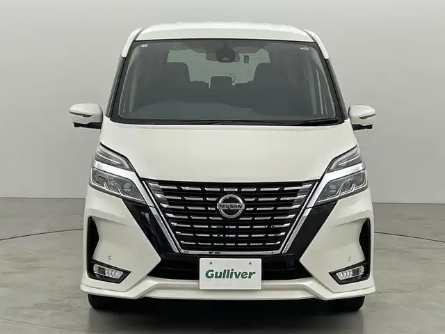 日産 セレナ ハイウェイスター V 福岡県 2020(令2)年 2.3万km ブリリアントホワイトパール 後席モニター　/純正１０型ナビ　/ドラレコ　/ＥＴＣ　/全方位カメラ　/障害物センサー　/ＡＣＣ　/エマージェンシーブレーキ　/レーンキープ　/ＢＳＷ　/パーキングアシスト　/両側電動スライドドア　/Ｗエアコン　/ＬＥＤライト