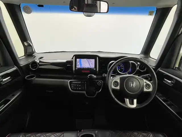 ホンダ Ｎ ＢＯＸ ターボ SSパッケージ 群馬県 2014(平26)年 7.3万km プレミアムホワイトパール 社外７インチナビ　バックカメラ　クルーズコントロール　両側パワースライドドア　衝突軽減ブレーキ　ステアリングスイッチ　パドルシフト　ＨＩＤヘッドライト　オートライト　純正アルミホイール　ＥＴＣ　禁煙車