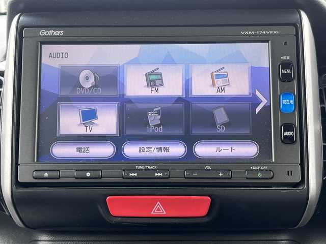 ホンダ Ｎ ＢＯＸ カスタム G ターボパッケージ 三重県 2013(平25)年 10.8万km プレミアムホワイトパール 純正ナビ(Bluetooth/SD/CD/DVD/USB/地デジTV/FM/AM)/バックカメラ/ETC/ドライブレコーダー(前後)/ターボ/クルーズコントロール/両側パワースライドドア/HIDヘッドランプ/LEDイルミネーションランプ/フロントフォグランプ/純正フロアマット/ドアバイザー/電動格納ドアミラー/革巻きステアリングホイール/プッシュスタート/スマートキーシステム/スペアキー