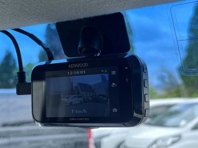 ホンダ Ｎ ＢＯＸ カスタム G ターボパッケージ 三重県 2013(平25)年 10.8万km プレミアムホワイトパール 純正ナビ(Bluetooth/SD/CD/DVD/USB/地デジTV/FM/AM)/バックカメラ/ETC/ドライブレコーダー(前後)/ターボ/クルーズコントロール/両側パワースライドドア/HIDヘッドランプ/LEDイルミネーションランプ/フロントフォグランプ/純正フロアマット/ドアバイザー/電動格納ドアミラー/革巻きステアリングホイール/プッシュスタート/スマートキーシステム/スペアキー