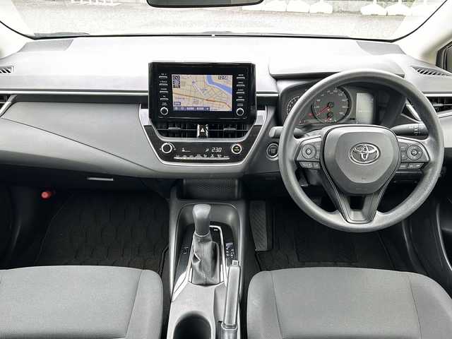 トヨタ カローラ G－X 愛知県 2019(令1)年 5万km ホワイトパールクリスタルシャイン ワンセグテレビ/バックカメラ/ETC/オートライト/電動格納ミラー/衝突軽減ブレーキ/レーンキープ/カーテンエアバック/Bluetooth/プッシュスタート/ブラインドスポットモニター/コーナーセンサー/ウィンカーミラー/純正マット/USB
