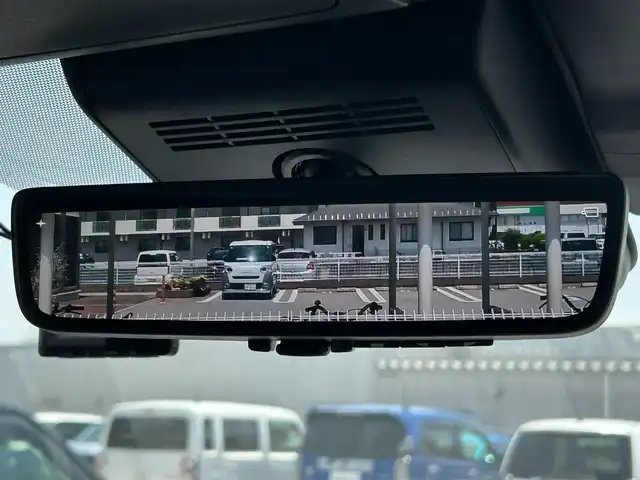 トヨタ アルファード Z 滋賀県 2024(令6)年 1.5万km ブラック ガソリン/2WD(FF)/CVT/左右独立ムーンルーフ/両側パワースライドドア/１４インチ純正コネクティッドナビ/(FM/AM/USB/HDMI/フルセグ/Bluetooth)/ETC2.0/前後ドライブレコーダー/パノラミックビューモニター/バックカメラ/ＴＶキャンセラー/後席用サイドサンシェード/ＴｏｙｏｔａＳａｆｅｔｙＳｅｎｓｅ/・踏み間違い防止アシスト	/・ブレーキアシスト	/・プリクラッシュブレーキアシスト	/・プロアクティブドライビングアシスト/・ブラインドスポットモニター/・安心降車アシスト/・レーンキープアシスト	/・レーダークルーズコントロール/・標識検知機能	/全席シートヒーター/全席シートベンチレーション/ワイヤレス充電/電動格納ミラー/電動リアゲート/電動パーキング/ブレーキホールド/革巻きステアリング/ステアリングスイッチ/ステアリングヒーター/オートライト/LEDヘッドライト/フロントフォグ/リアフォグ/オートマチックハイビーム/フルオートエアコン/プッシュスタート/スマートキー/スペアキー/社外フロアマット/ヘッドアップディスプレイ