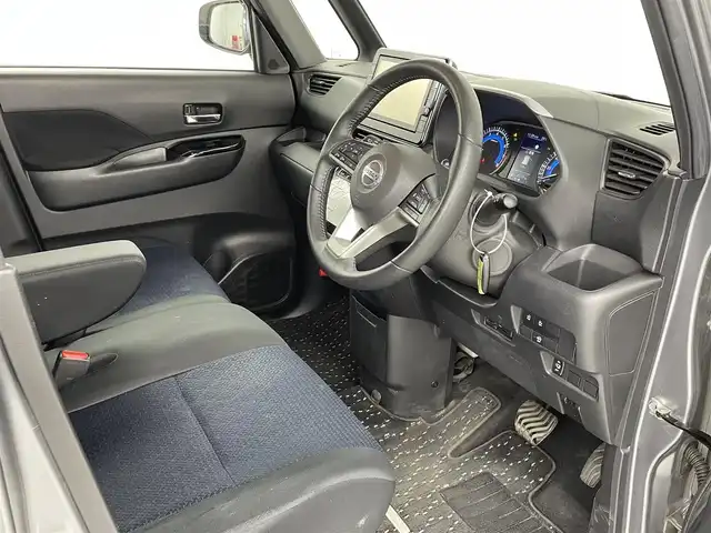 日産 ルークス HWS Gターボ プロパイロットED 埼玉県 2020(令2)年 2.6万km チタニウムグレーメタリック 純正9インチナビ　MM319D-L/全方位カメラ/前方ドライブレコーダー/ETC/プロパイロット/車線逸脱警報/先行車発進お知らせ機能/標識認識機能/衝突軽減ブレーキ/クリアランスソナー/ふらつき警報/電子パーキングシステム/オートブレーキホールド/プッシュスタート/ロールサンシェード/ウィンカーミラー/純正フロアマット/純正ドアバイザー/純正15インチアルミホイール