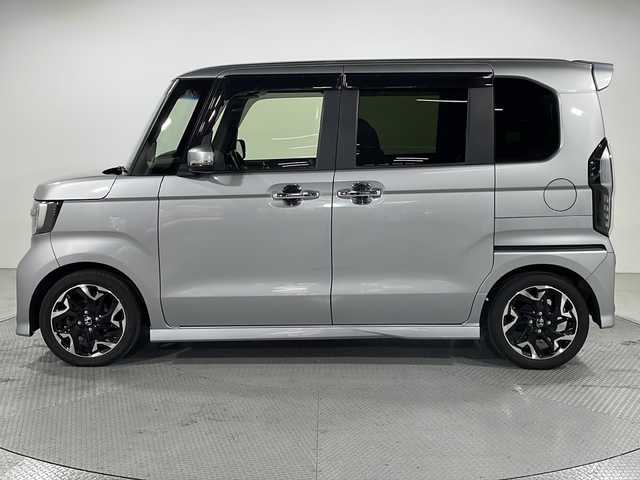 ホンダ Ｎ ＢＯＸ カスタム G EX ターボ ホンダセンシング 広島県 2018(平30)年 4.2万km ルナシルバーM 純正8型ナビ/両側パワースライドドア/バックカメラ/ハーフレザーシート/パドルシフト/ホンダセンシング/・衝突軽減ブレーキ/・レーンキープアシスト/・アダプティブクルーズコントロール/・オートハイビーム/・誤発進抑制機能/LEDヘッドランプ/純正15インチAW/ETC/ドライブレコーダー
