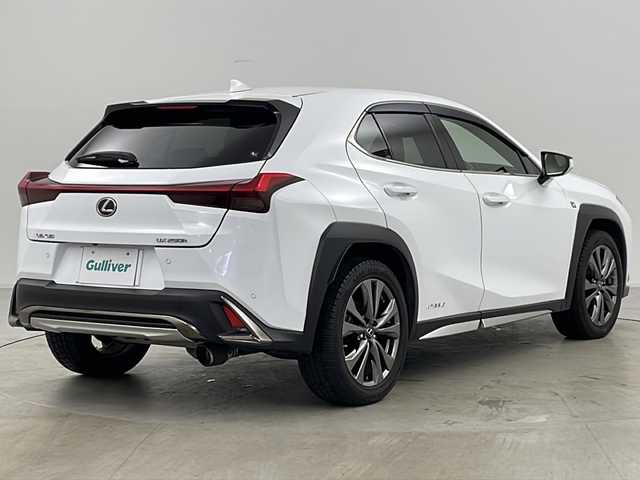 レクサス ＵＸ 250h Fスポーツ 道央・札幌 2019(平31)年 7.2万km ホワイトノーヴァガラスフレーク ・4WD/・純正SDナビ(BT.CD.DVD・TV)/・バックカメラ/・レクサスセーフティセンス/・ブラインドスポットモニター/・レーダークルーズコントロール/・レザーシート/・パワーバックドア/・前席シートヒーター/・前席エアシート/・サンルーフ/・ステアリングヒーター/・オートハイビーム/・オートライト/・LEDヘッドライト/・スマートキー/・スペアキー