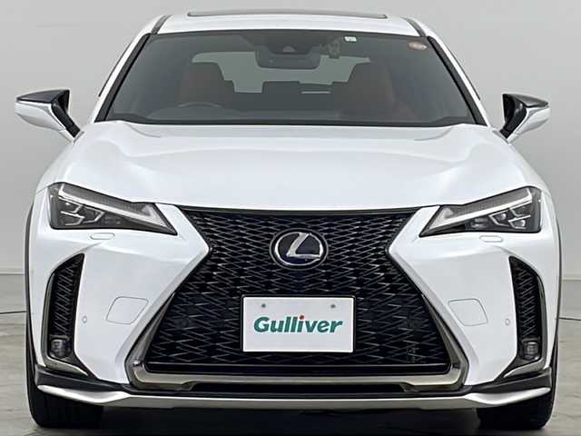 レクサス ＵＸ 250h Fスポーツ 道央・札幌 2019(平31)年 7.2万km ホワイトノーヴァガラスフレーク ・4WD/・純正SDナビ(BT.CD.DVD・TV)/・バックカメラ/・レクサスセーフティセンス/・ブラインドスポットモニター/・レーダークルーズコントロール/・レザーシート/・パワーバックドア/・前席シートヒーター/・前席エアシート/・サンルーフ/・ステアリングヒーター/・オートハイビーム/・オートライト/・LEDヘッドライト/・スマートキー/・スペアキー