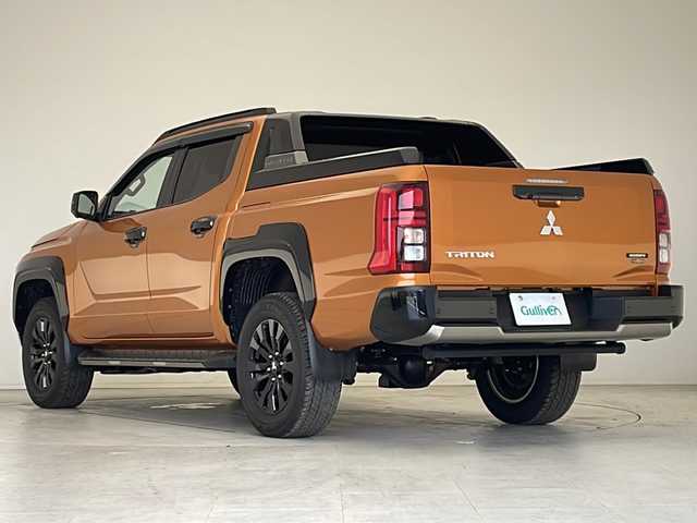 三菱 トライトン GSR 愛知県 2024(令6)年 0.2万km オレンジ 衝突軽減システム/純正ディスプレイオーディオ（ナビあり）/全方位カメラ/レーダークルーズコントロール/シートヒーター/フルセグ/Bluetooth/バックカメラ/パワーシート/コーナーセンサー/純正アルミホイール/ルーフレール/ブラインドスポットモニター/LEDヘッドライト/ステアリングヒーター/ダウンヒルアシストコントロール/オートマチックハイビーム/ETC/ステアリングスイッチ/スマートキー/プッシュスタート