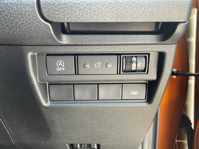 三菱 トライトン GSR 愛知県 2024(令6)年 0.2万km オレンジ 衝突軽減システム/純正ディスプレイオーディオ（ナビあり）/全方位カメラ/レーダークルーズコントロール/シートヒーター/フルセグ/Bluetooth/バックカメラ/パワーシート/コーナーセンサー/純正アルミホイール/ルーフレール/ブラインドスポットモニター/LEDヘッドライト/ステアリングヒーター/ダウンヒルアシストコントロール/オートマチックハイビーム/ETC/ステアリングスイッチ/スマートキー/プッシュスタート