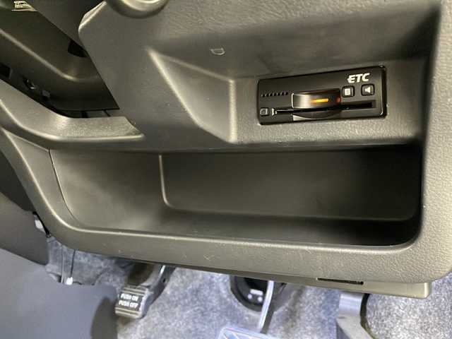 スズキ ワゴンＲ 20周年記念車 千葉県 2014(平26)年 6.4万km アーバンブラウンパールメタリック 禁煙車/スズキセーフティサポート/・レーダーブレーキサポート/・誤発進抑制機能/・エマージェンシーストップシグナル/・横滑り防止装置/純正ナビ/ワンセグ/バックカメラ/シートヒーター/純正15インチアルミホイール/オートエアコン/アイドリングストップ/USBポート/プッシュスタート/スマートキー/保証書/取扱説明書