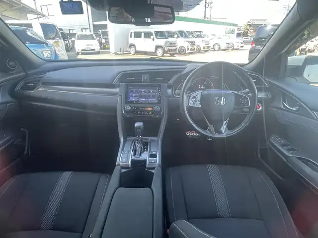 ホンダ シビック ハッチバック ホンダセンシング 三重県 2019(令1)年 9万km ホワイトオーキッドパール 純正Gathersインターナビ/バックカメラ/ホンダセンシング（安全運転支援）/LEDヘッドライト/オートライト/ボディ同色電動オート格納ドアミラー/ヒーター/ウィンカー/235/40R18タイヤ/　＊18インチアルミホイール/革巻ステアリングホイール/チルト/テレスコピックハンドル/SRSエアバック（運転席/助手席/サイド/カーテン）/マルチインフォメーションディスプレイ/オートエアコン/シートヒーター（運転席/助手席）/エンジンスタートボタン/スマートキー/ビルトインETC