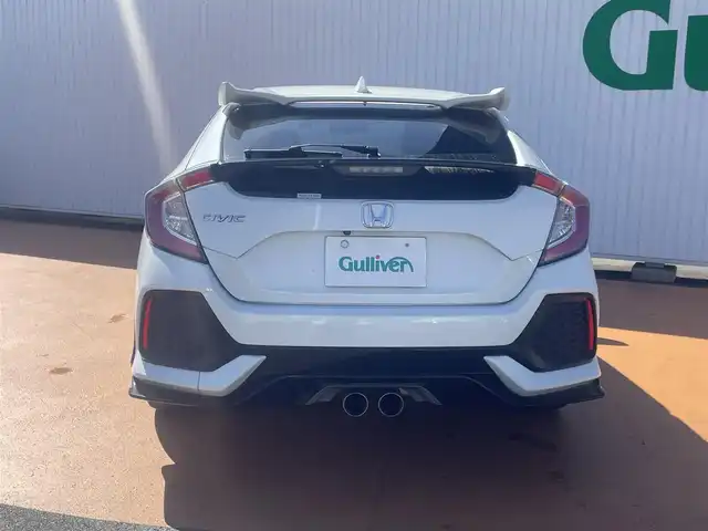 ホンダ シビック ハッチバック ホンダセンシング 三重県 2019(令1)年 9万km ホワイトオーキッドパール 純正Gathersインターナビ/バックカメラ/ホンダセンシング（安全運転支援）/LEDヘッドライト/オートライト/ボディ同色電動オート格納ドアミラー/ヒーター/ウィンカー/235/40R18タイヤ/　＊18インチアルミホイール/革巻ステアリングホイール/チルト/テレスコピックハンドル/SRSエアバック（運転席/助手席/サイド/カーテン）/マルチインフォメーションディスプレイ/オートエアコン/シートヒーター（運転席/助手席）/エンジンスタートボタン/スマートキー/ビルトインETC