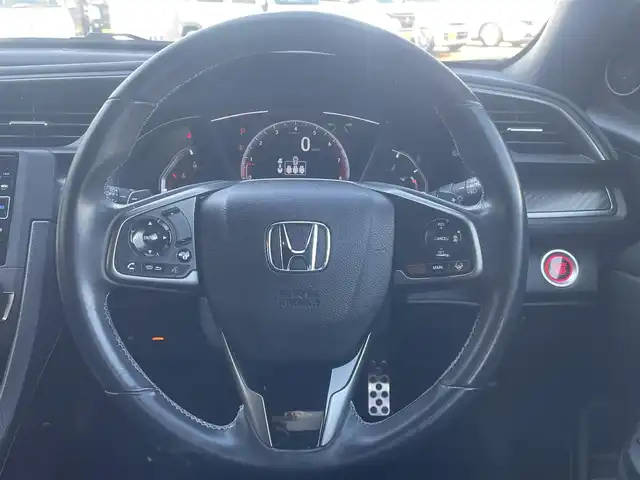 ホンダ シビック ハッチバック ホンダセンシング 三重県 2019(令1)年 9万km ホワイトオーキッドパール 純正Gathersインターナビ/バックカメラ/ホンダセンシング（安全運転支援）/LEDヘッドライト/オートライト/ボディ同色電動オート格納ドアミラー/ヒーター/ウィンカー/235/40R18タイヤ/　＊18インチアルミホイール/革巻ステアリングホイール/チルト/テレスコピックハンドル/SRSエアバック（運転席/助手席/サイド/カーテン）/マルチインフォメーションディスプレイ/オートエアコン/シートヒーター（運転席/助手席）/エンジンスタートボタン/スマートキー/ビルトインETC