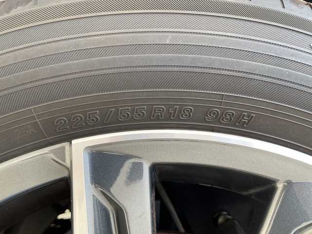 レクサス ＬＢＸ クール 愛知県 2024(令6)年 0.7万km グレーⅡ プレミアムサウンドマークレビンソン/純正9型ディズプレイオーディオナビ/全方位カメラ/レーダークルーズコントロール/シートヒーター/電動リアゲート/パワーシート/ヘッドアップディスプレイ/コーナーセンサー/純正アルミホイール/ETC2.0/ブラインドスポットモニター/LEDヘッドライト/パドルシフト/ステアリングヒーター/パドルシフト/インテリジェントミラー/レーンキープアシスト/オートマチックハイビーム/ワイヤレス充電機/ドライブレコーダー/衝突軽減システム/フルセグ/Bluetooth/ステアリングスイッチ/スマートキー/プッシュスタート